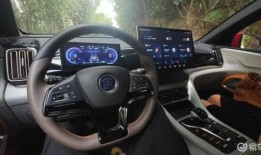 国产比亚迪混动车试驾视频,动力与舒适的完美融合